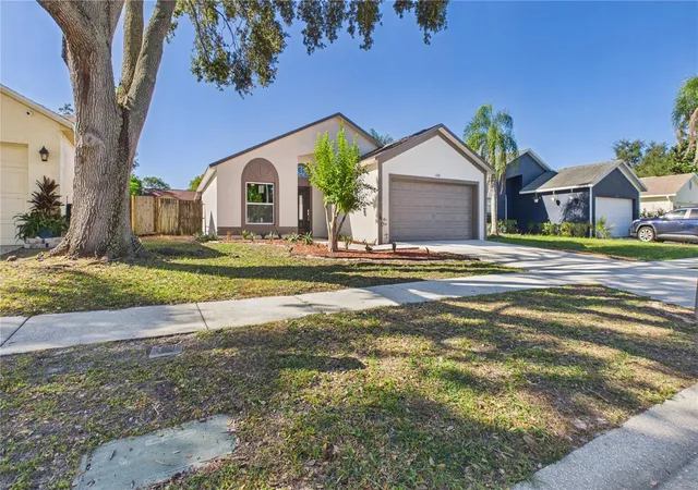 Photo 3 of Single family home for sale at 11108 Windpoint Dr, Tampa, FL 33635 | MLS# TB8560101 | Listing updated on 2026-10-23