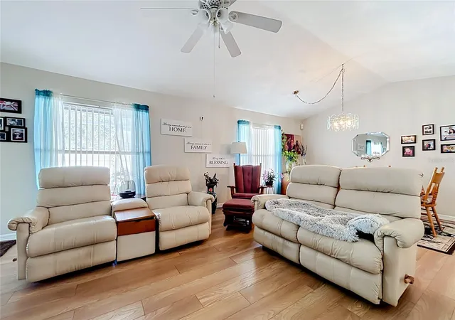 Photo 4 of Single family home for sale at 407 Anise Ln, Kissimmee, FL 34759 | MLS# O6451500 | Listing updated on 2026-10-21