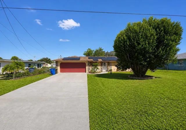 Photo 2 of Single family home for sale at 2074 W Hibiscus Rd, Avon Park, FL 33825 | MLS# A4710324 | Listing updated on 2026-10-27
