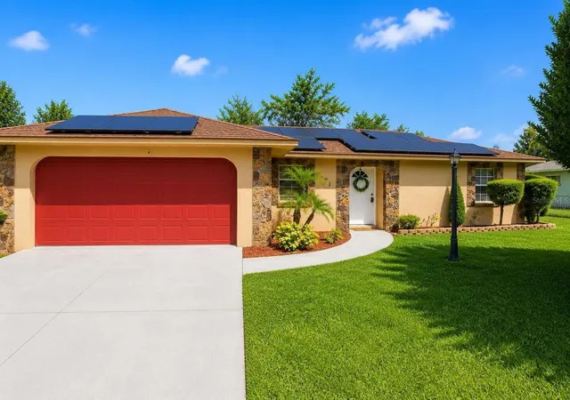 Photo 3 of Single family home for sale at 2074 W Hibiscus Rd, Avon Park, FL 33825 | MLS# A4710324 | Listing updated on 2026-10-27