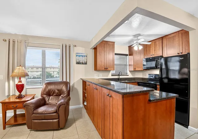 Photo 4 of Condo for sale at 4440 Ironwood Cir #206D, Bradenton, FL 34209 | MLS# A4710326 | Listing updated on 2026-10-22