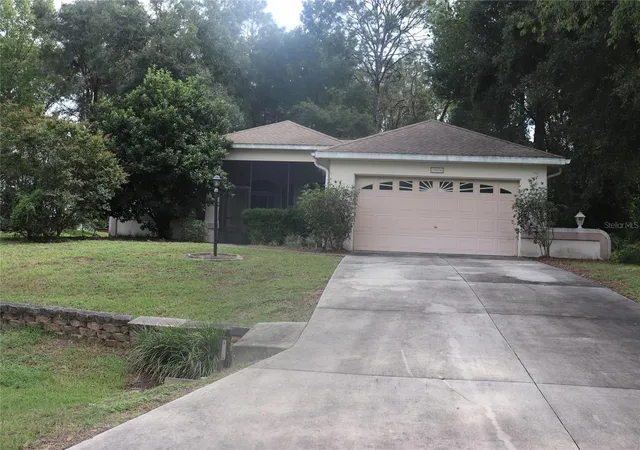 Single family home for sale at 19690 SW 93rd Place, DUNNELLON, FL 34432 | MLS# A4710328