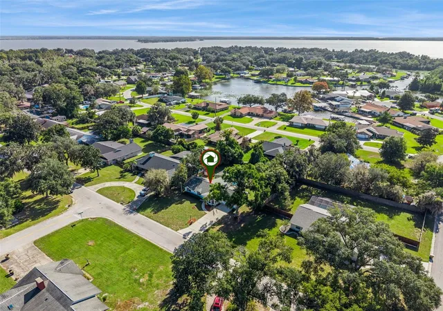 Photo 2 of Single family home for sale at 5246 Royal Oak Dr, Fruitland Park, FL 34731 | MLS# G5119315 | Listing updated on 2026-10-23