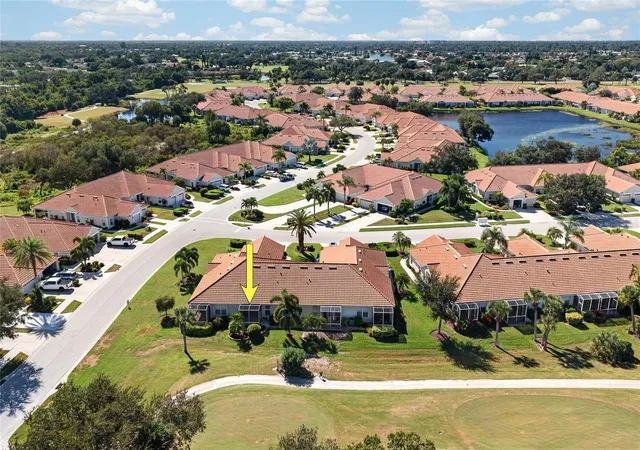 Photo 2 of Single family home for sale at 587 Back Nine Dr, Venice, FL 34285 | MLS# C7532279 | Listing updated on 2026-10-24
