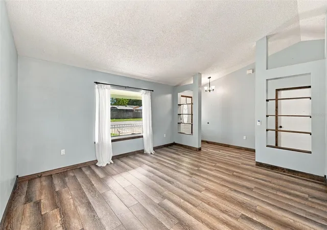 Photo 3 of Single family home for sale at 6906 Sawmill Blvd, Ocoee, FL 34761 | MLS# S5159933 | Listing updated on 2026-10-29