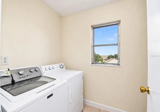 Photo 2 of Condo for sale at 1130 N Lake Parker Ave #C322, Lakeland, FL 33805 | MLS# O6451529 | Listing updated on 2026-10-29