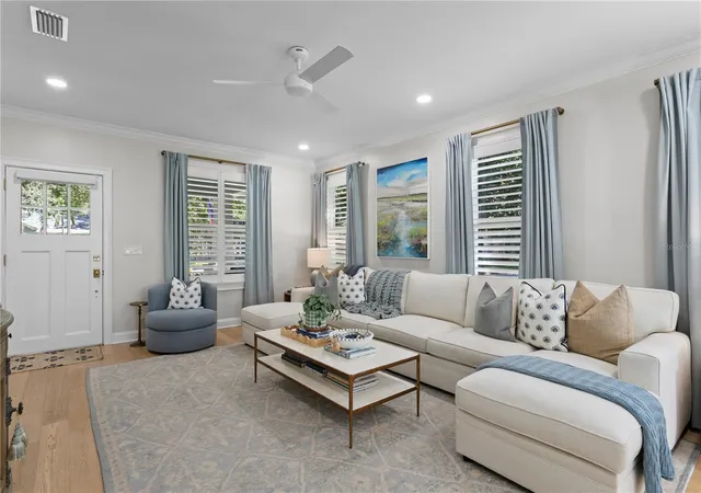 Photo 4 of Single family home for sale at 913 S Bruce St, Tampa, FL 33606 | MLS# TB8560133 | Listing updated on 2026-10-25