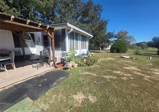 Photo 1 of Manufactured home for sale at 9545 Se 155th Street, Summerfield, FL 34491 | MLS# OM734419 | Listing updated on 2026-10-30