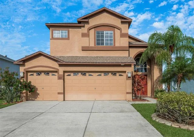 Photo 2 of Single family home for sale at 1633 Shady Oaks Dr, Oldsmar, FL 34677 | MLS# TB8560142 | Listing updated on 2026-10-28