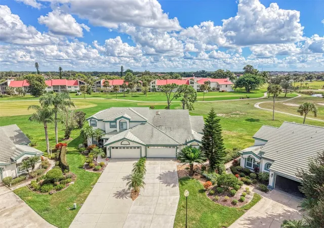 Photo 1 of House for sale at 748 Connemara Ct, Venice, FL 34292 | MLS# N6146298 | Listing updated on 2026-10-28