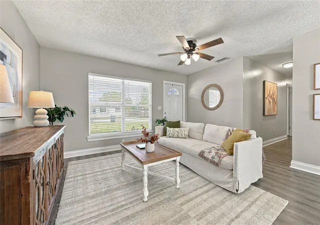 Photo 2 of Single family home for sale at 4075 Marie Dr, Lakeland, FL 33813 | MLS# L4965942 | Listing updated on 2026-10-29