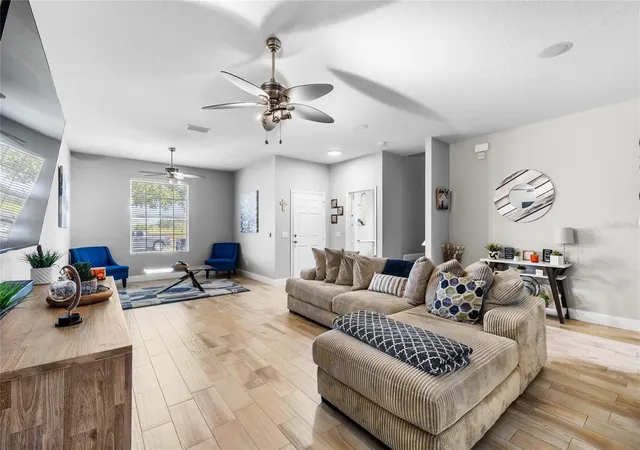 Photo 3 of Townhouse for sale at 2424 Victoria Fls Dr, Orlando, FL 32824 | MLS# O6451547 | Listing updated on 2026-10-29