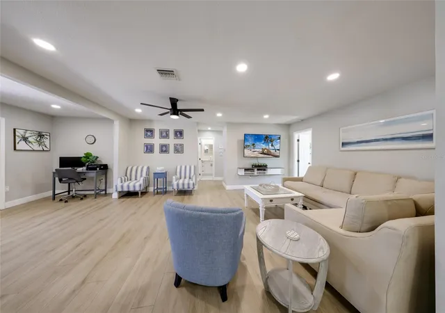 Photo 4 of Single family home for sale at 6311 1st Avenue W, Bradenton, FL 34209 | MLS# A4710342 | Listing updated on 2026-10-25