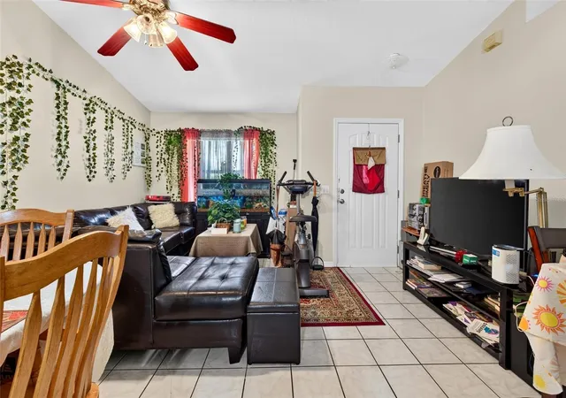 Photo 4 of House for sale at 3044 India Palm Dr, Edgewater, FL 32141 | MLS# FC322270 | Listing updated on 2026-10-24