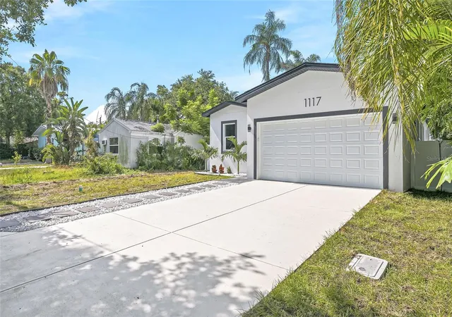 Photo 2 of Single family home for sale at 1117 15th Avenue NW, Largo, FL 33770 | MLS# TB8560176 | Listing updated on 2026-10-22