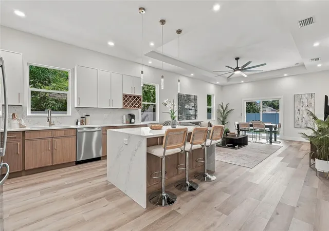 Photo 4 of Single family home for sale at 1117 15th Avenue NW, Largo, FL 33770 | MLS# TB8560176 | Listing updated on 2026-10-22