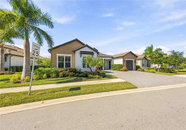 Photo 3 of Single family home for sale at 18035 Home Run Dr, Venice, FL 34293 | MLS# A4710351 | Listing updated on 2026-10-23