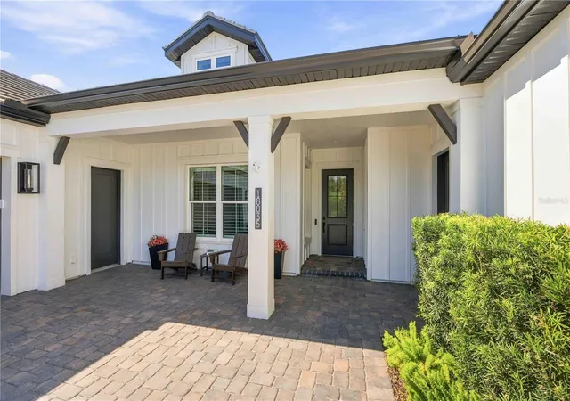 Photo 4 of Single family home for sale at 18035 Home Run Dr, Venice, FL 34293 | MLS# A4710351 | Listing updated on 2026-10-23