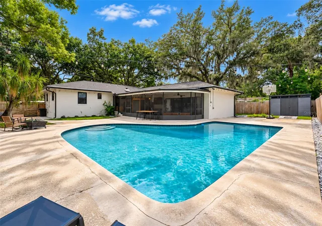 Photo 2 of Single family home for sale at 389 Sultana Ln, Maitland, FL 32751 | MLS# O6451568 | Listing updated on 2026-10-30