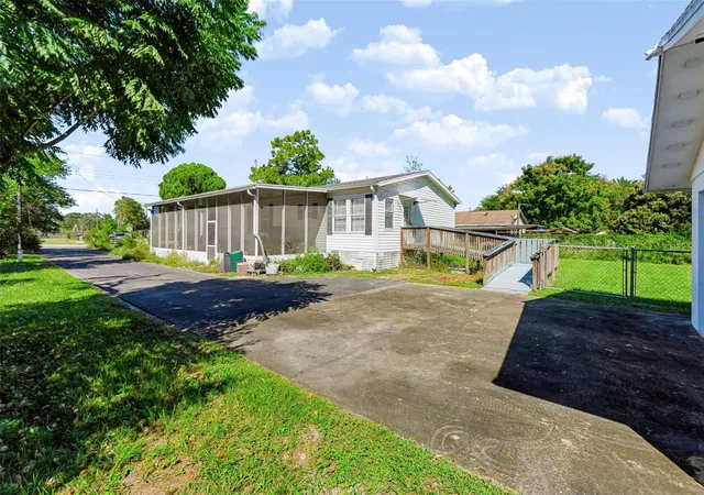 Photo 4 of Single family home for sale at 13616 Litewood Dr, Hudson, FL 34669 | MLS# TB8560188 | Listing updated on 2026-10-26