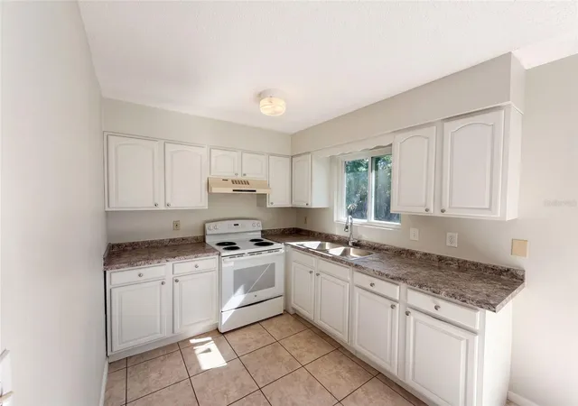 Photo 1 of Single family home for sale at 8801 SE 89th Street, Ocala, FL 34472 | MLS# O6451575 | Listing updated on 2026-10-22