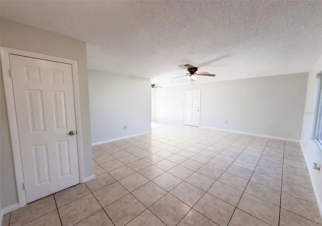 Photo 2 of Single family home for sale at 8801 SE 89th Street, Ocala, FL 34472 | MLS# O6451575 | Listing updated on 2026-10-22