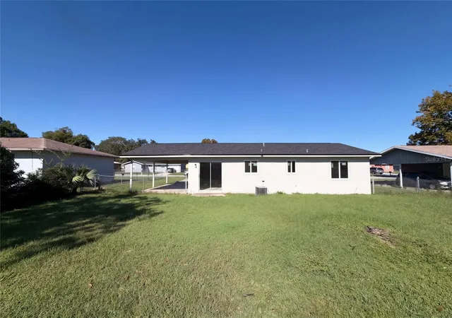 Photo 4 of Single family home for sale at 8801 SE 89th Street, Ocala, FL 34472 | MLS# O6451575 | Listing updated on 2026-10-22