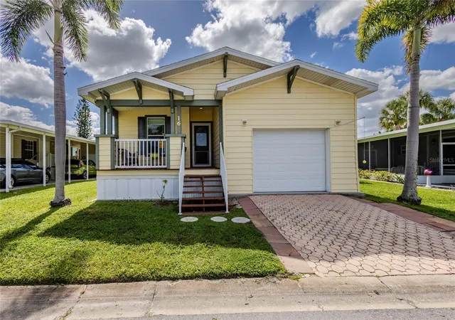 Photo 1 of Manufactured home for sale at 2100 Kings Hwy #16, Port Charlotte, FL 33980 | MLS# C7532292 | Listing updated on 2026-10-27