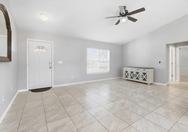 Photo 1 of Single family home for sale at 8372 SE 156th Street, Summerfield, FL 34491 | MLS# OM734429 | Listing updated on 2026-10-22