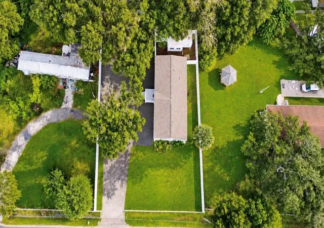 Photo 3 of Manufactured home for sale at 7412 52nd Avenue S, Tampa, FL 33619 | MLS# TB8560206 | Listing updated on 2026-10-30
