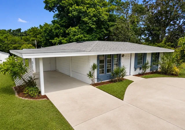 Photo 1 of Single family home for sale at 5202 19th Street W, Bradenton, FL 34207 | MLS# A4710363 | Listing updated on 2026-10-23
