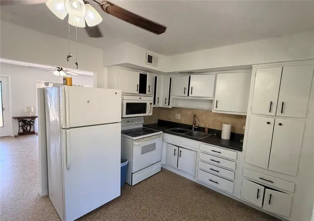 Photo 3 of Single family home for sale at 5321 Tangerine Dr, New Port Richey, FL 34652 | MLS# W7890497 | Listing updated on 2026-10-29