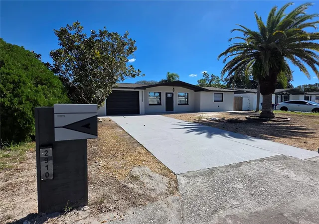 Photo 1 of Single family home for sale at 2910 Matchlock Dr, Holiday, FL 34690 | MLS# TB8560219 | Listing updated on 2026-10-22