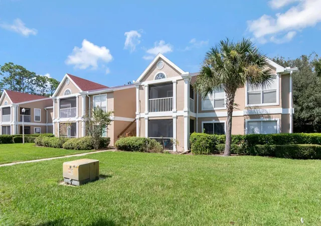 Photo 1 of Condo for sale at 9481 Highland Oak Dr #514, Tampa, FL 33647 | MLS# TB8560229 | Listing updated on 2026-10-23