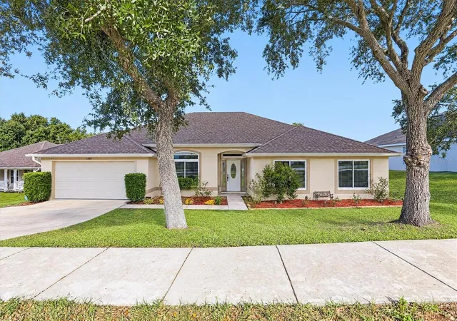 Photo 3 of Single family home for sale at 1254 N Ridge Blvd, Clermont, FL 34711 | MLS# O6451604 | Listing updated on 2026-10-23
