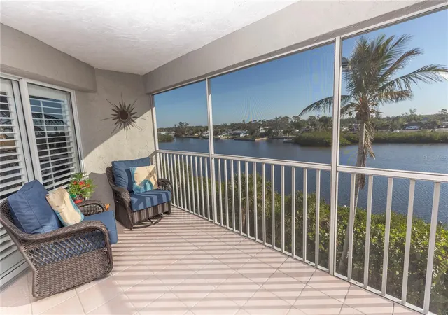Photo 3 of Condo for sale at 1401 S Mccall Rd #B-306, Englewood, FL 34223 | MLS# D6149290 | Listing updated on 2026-10-23