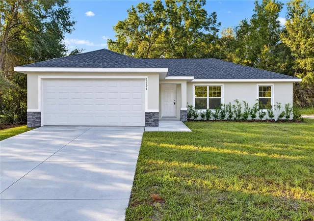 Single family home for sale at 13774 SW 108th Lane, DUNNELLON, FL 34432 | MLS# OM734438