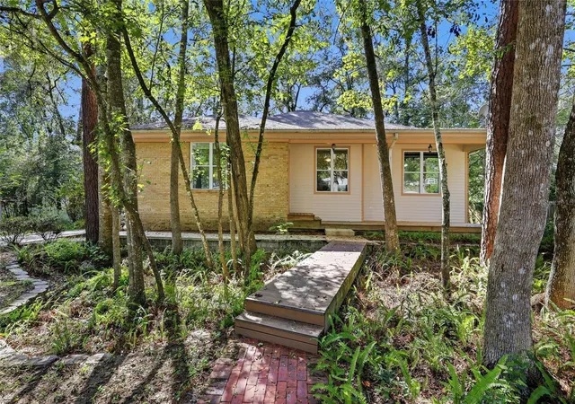 Single family home for sale at 406 NW 28th Terrace, GAINESVILLE, FL 32607 | MLS# GC544348
