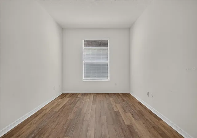 Photo 4 of Single family home for sale at 25247 Cranes Roost Cir, Leesburg, FL 34748 | MLS# G5119329 | Listing updated on 2026-10-22