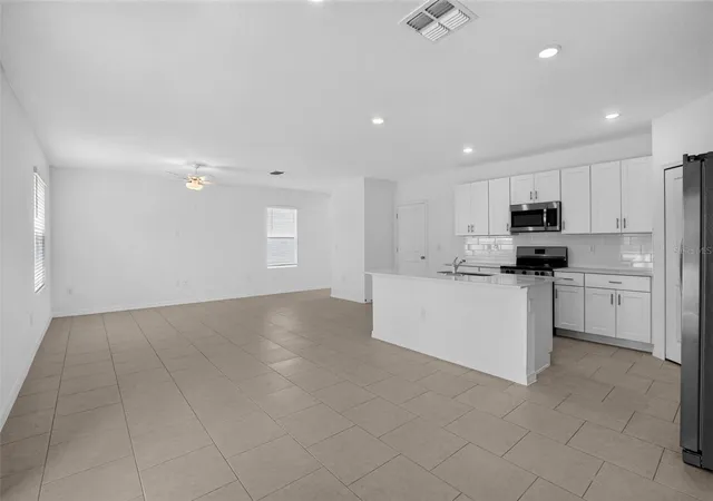Photo 3 of Single family home for sale at 18127 Mellon St, Parrish, FL 34219 | MLS# A4710375 | Listing updated on 2026-10-23