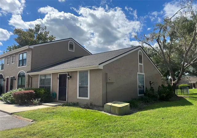 Photo 1 of Townhouse for sale at 600 Casa Park N Ct, Winter Springs, FL 32708 | MLS# O6451608 | Listing updated on 2026-10-22