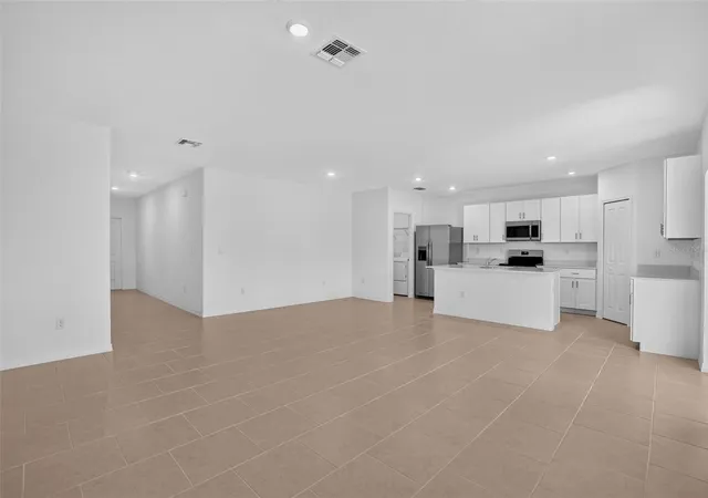 Photo 4 of Single family home for sale at 3518 Ambersweet Xing, Parrish, FL 34219 | MLS# A4710377 | Listing updated on 2026-10-23