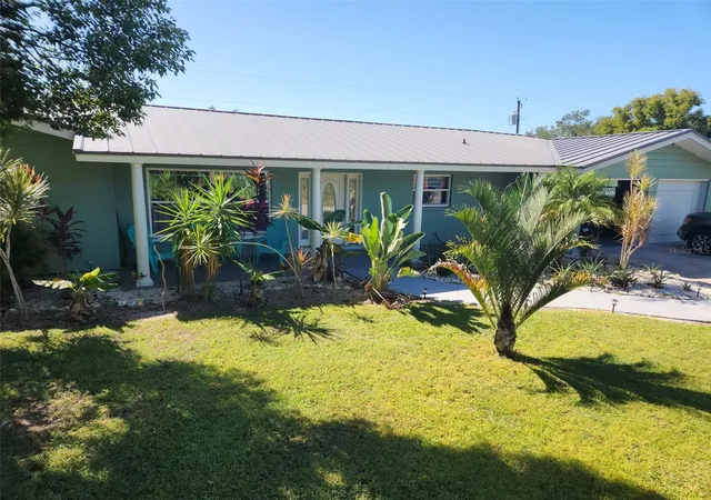 Single family home for sale at 3078 Spencer Ln, SARASOTA, FL 34239 | MLS# N6146301