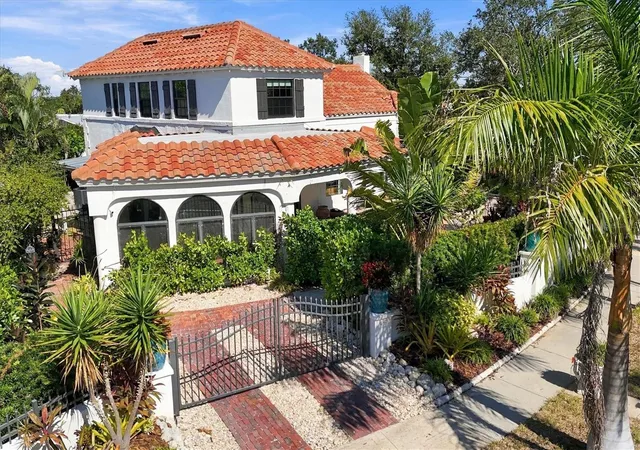Photo 1 of Single family home for sale at 5208 Harbor Rd, Bradenton, FL 34209 | MLS# A4710385 | Listing updated on 2026-10-26