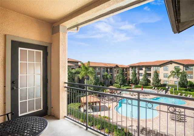 Condo for sale at 912 Charo Pkwy #232, DAVENPORT, FL 33897 | MLS# S5159946