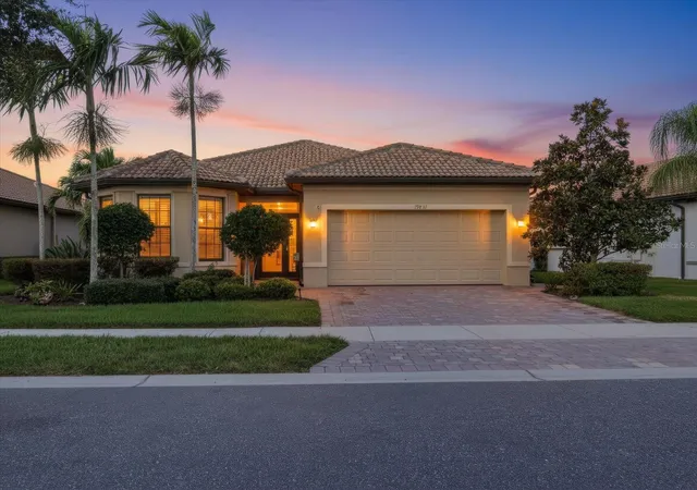 Single family home for sale at 19831 Ortona St, VENICE, FL 34293 | MLS# N6146302