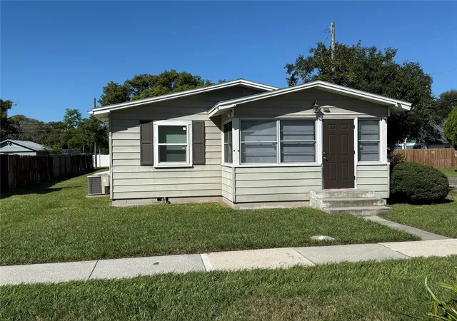 Photo 1 of Single family home for sale at 1502 Indiana Ave, Saint Cloud, FL 34769 | MLS# O6451628 | Listing updated on 2026-10-24