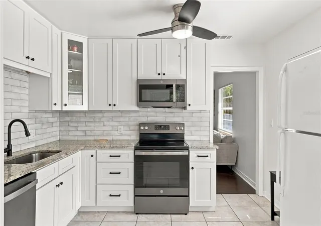 Photo 3 of Single family home for sale at 3104 Melton St N, Saint Petersburg, FL 33704 | MLS# TB8560262 | Listing updated on 2026-10-24