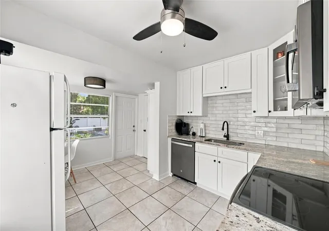 Photo 4 of Single family home for sale at 3104 Melton St N, Saint Petersburg, FL 33704 | MLS# TB8560262 | Listing updated on 2026-10-26