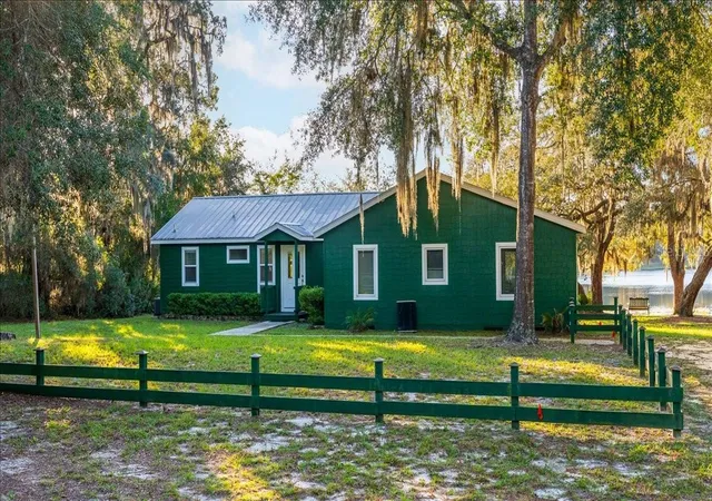 Single family home for sale at 22649 NE 105th Avenue Rd, FORT MC COY, FL 32134 | MLS# O6451635